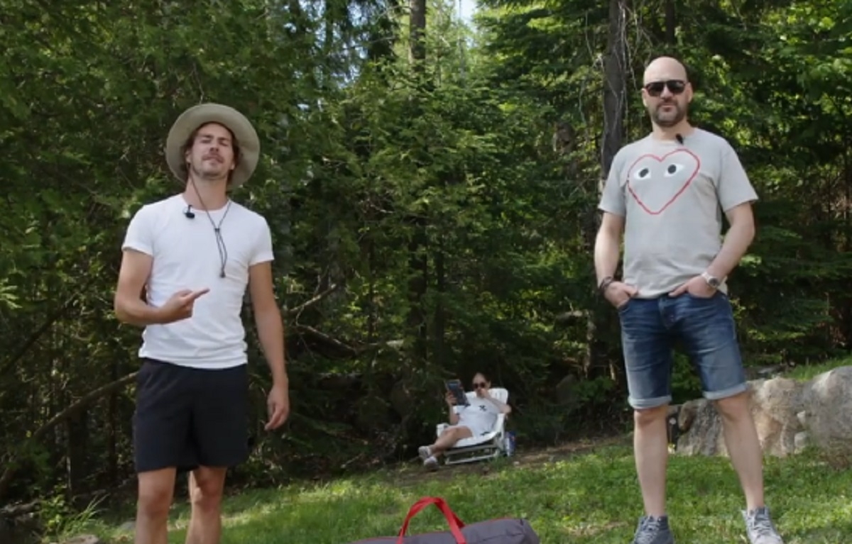Martin Matte et Julien Lacroix montent une tente et le rsultat est  mourir de rire